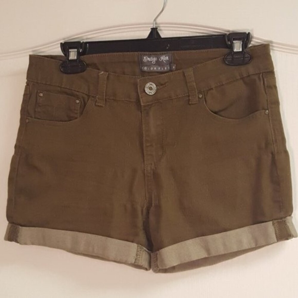 Indigo Rein Army Green Colorflex Shorts Olive